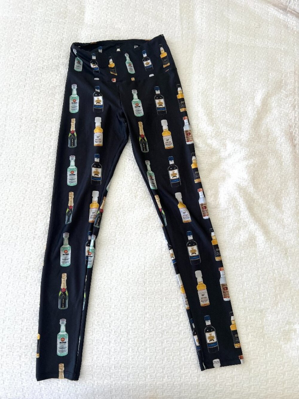 Funky Retro Goldsheep Legging Alcohol Bottles Print - Size Small